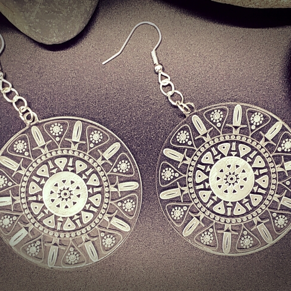 Acrylic Dangle Novelty Earrings - Picture 14 of 15